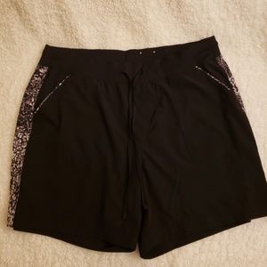 Tekgear shorts.